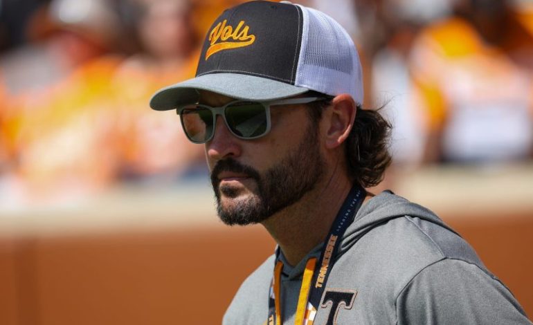  San Francisco Giants in talks with college coach for manager job