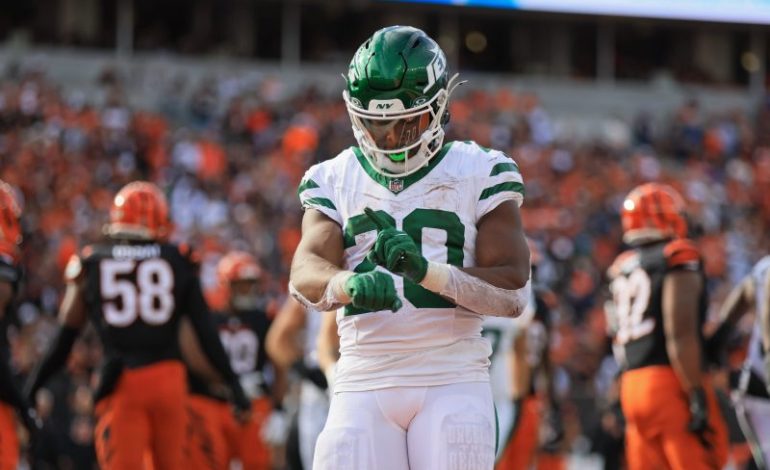  Breece Hall ‘sick’ after Jets’ trade deadline deals