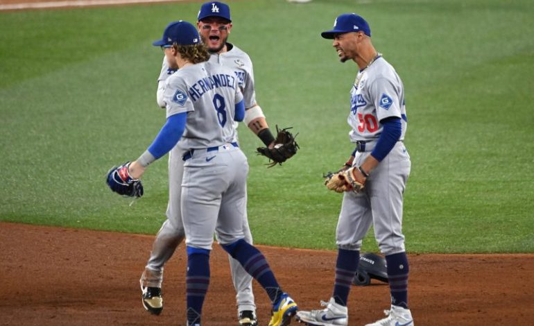  Watch: Dodgers force Game 7 with dramatic game-ending double play