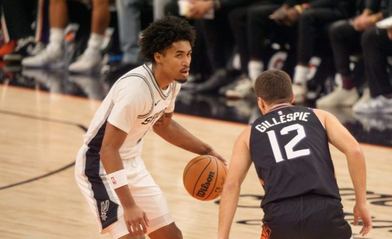  Dylan Harper injury update: Spurs rookie suffers leg injury vs. Suns