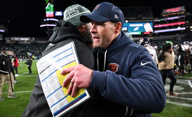  Bears’ Ben Johnson goes shirtless celebrating Black Friday win